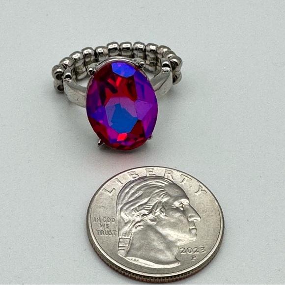 Silver Tone Stretch Ring Faceted Red Pink Purple Glass Statement Ring - Picture 3 of 7